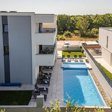 Apartments Menalo Elegance ซาตอน ภายนอก รูปภาพ