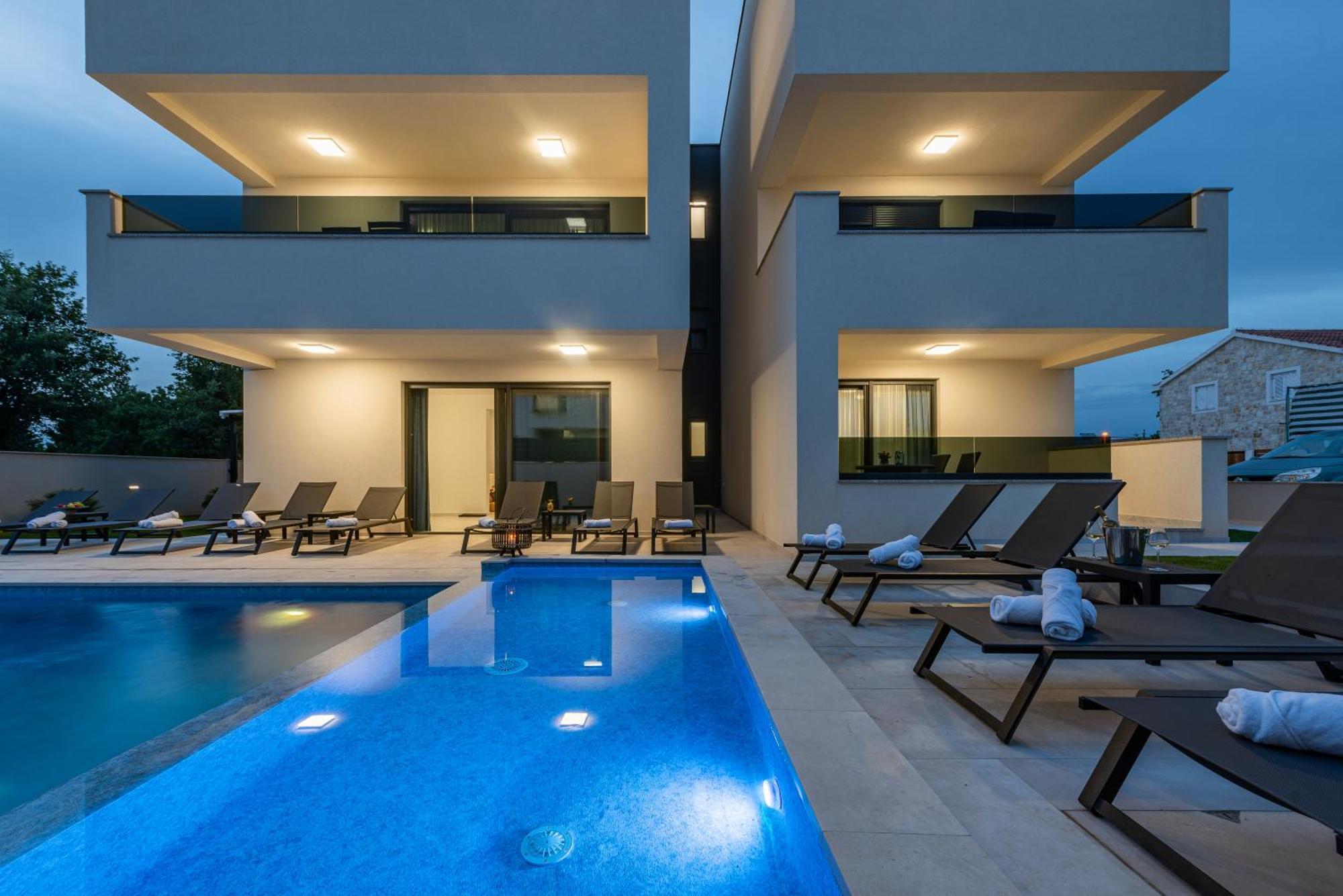 Apartments Menalo Elegance ซาตอน ภายนอก รูปภาพ