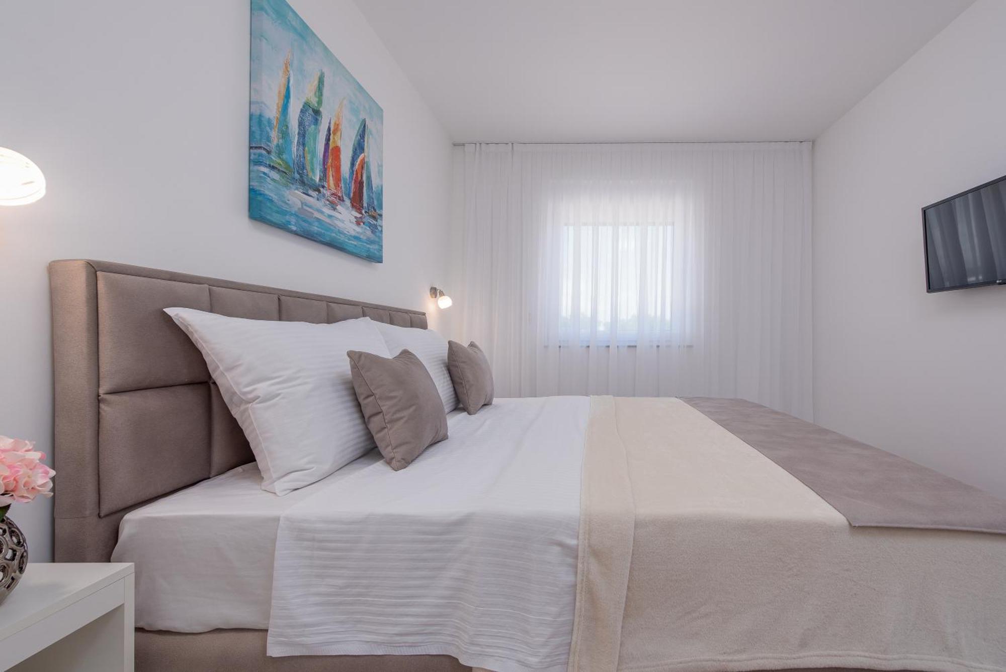 Apartments Menalo Elegance ซาตอน ภายนอก รูปภาพ