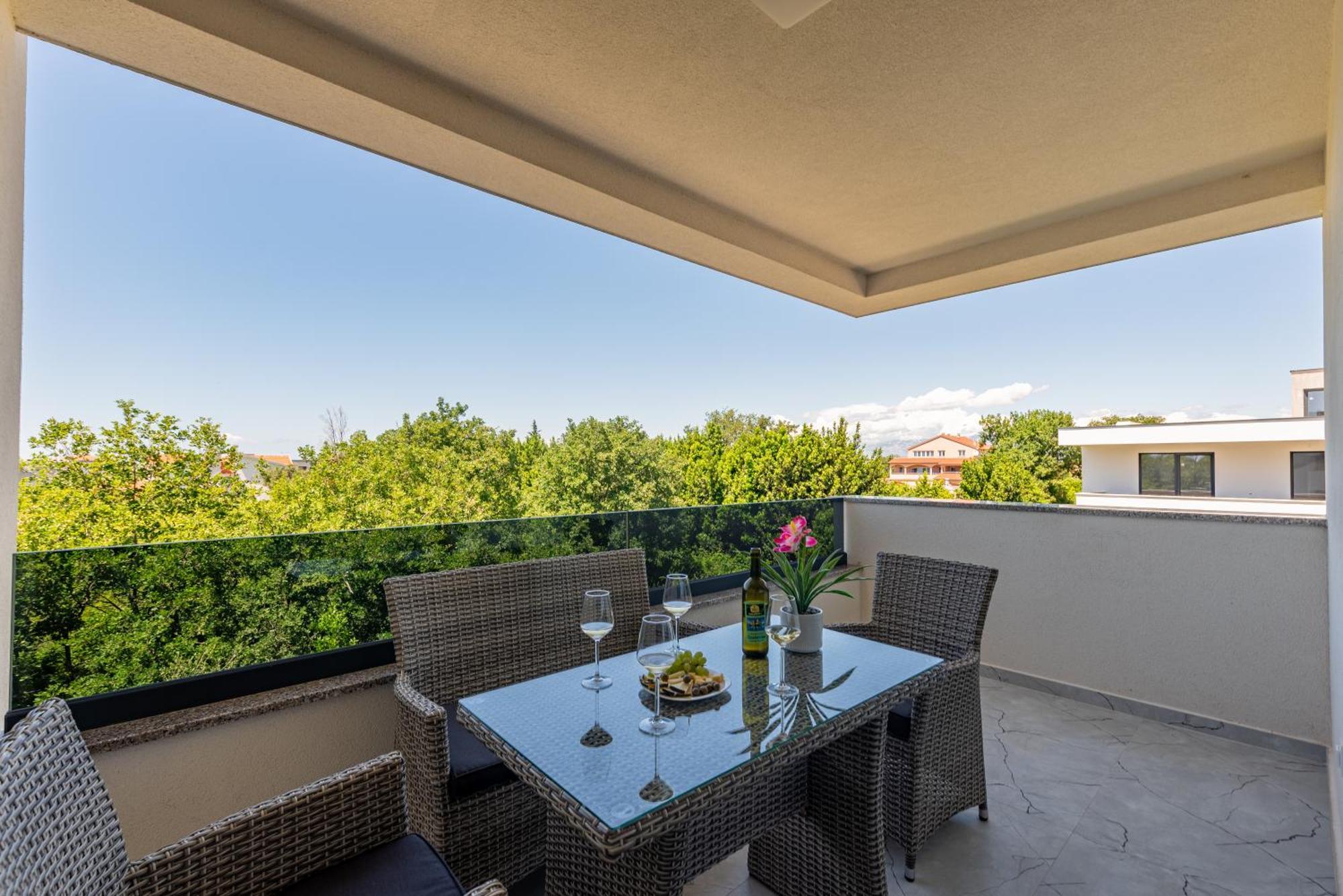 Apartments Menalo Elegance ซาตอน ภายนอก รูปภาพ