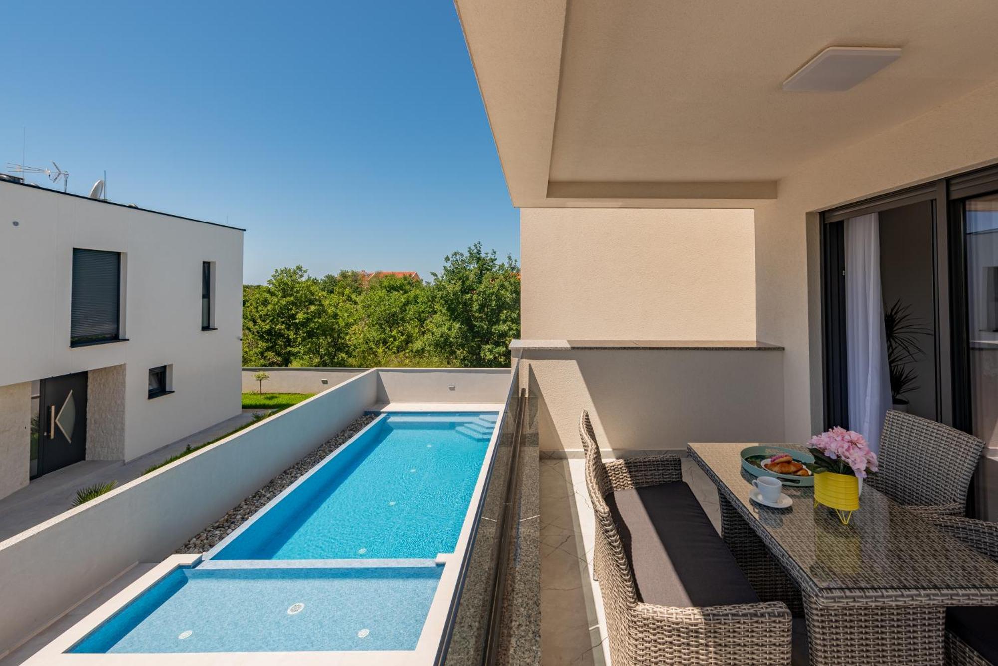 Apartments Menalo Elegance ซาตอน ภายนอก รูปภาพ