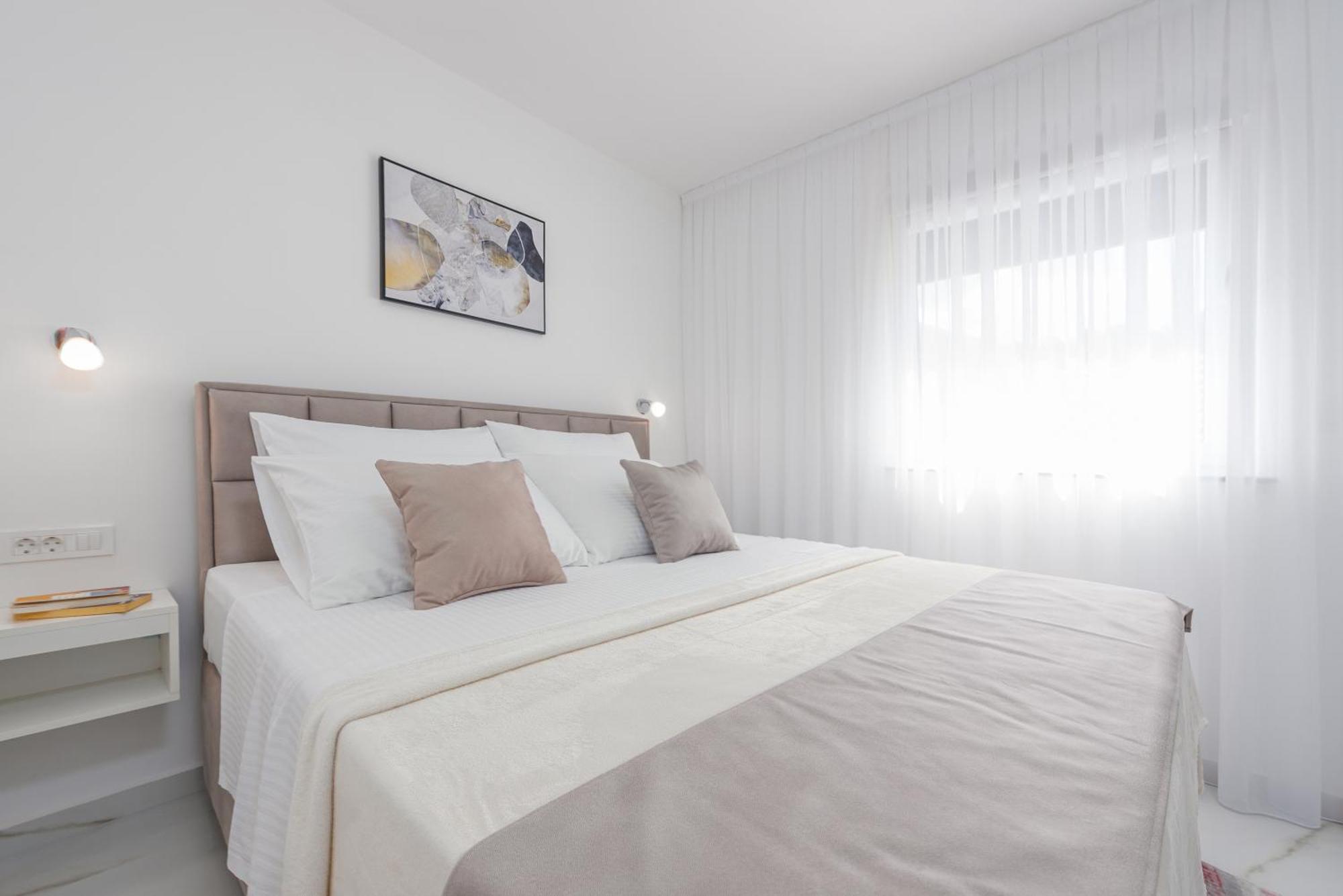 Apartments Menalo Elegance ซาตอน ภายนอก รูปภาพ